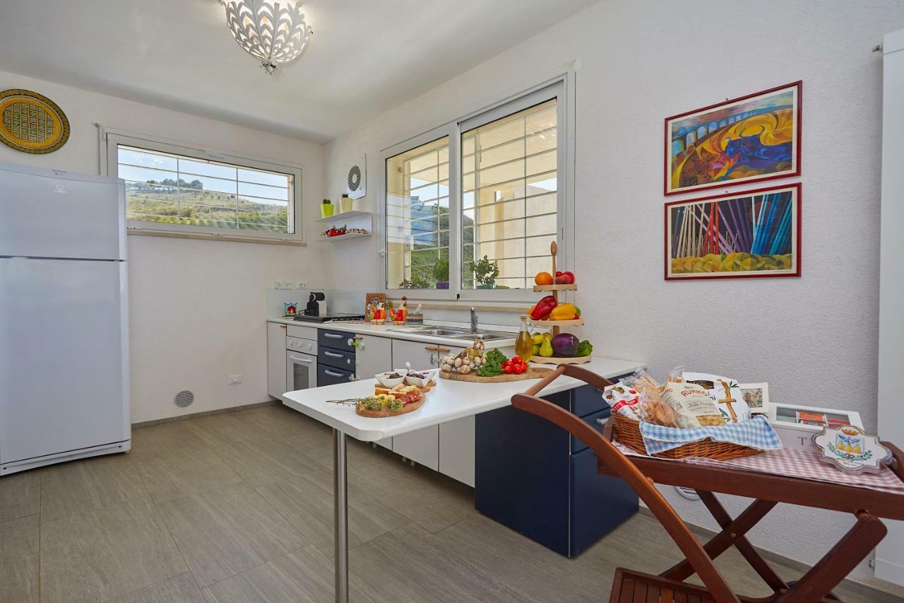 אלקאמו Villa Bonifato Vista Sulle Campagne E Sul Mare Siciliano Cozy House Italy מראה חיצוני תמונה